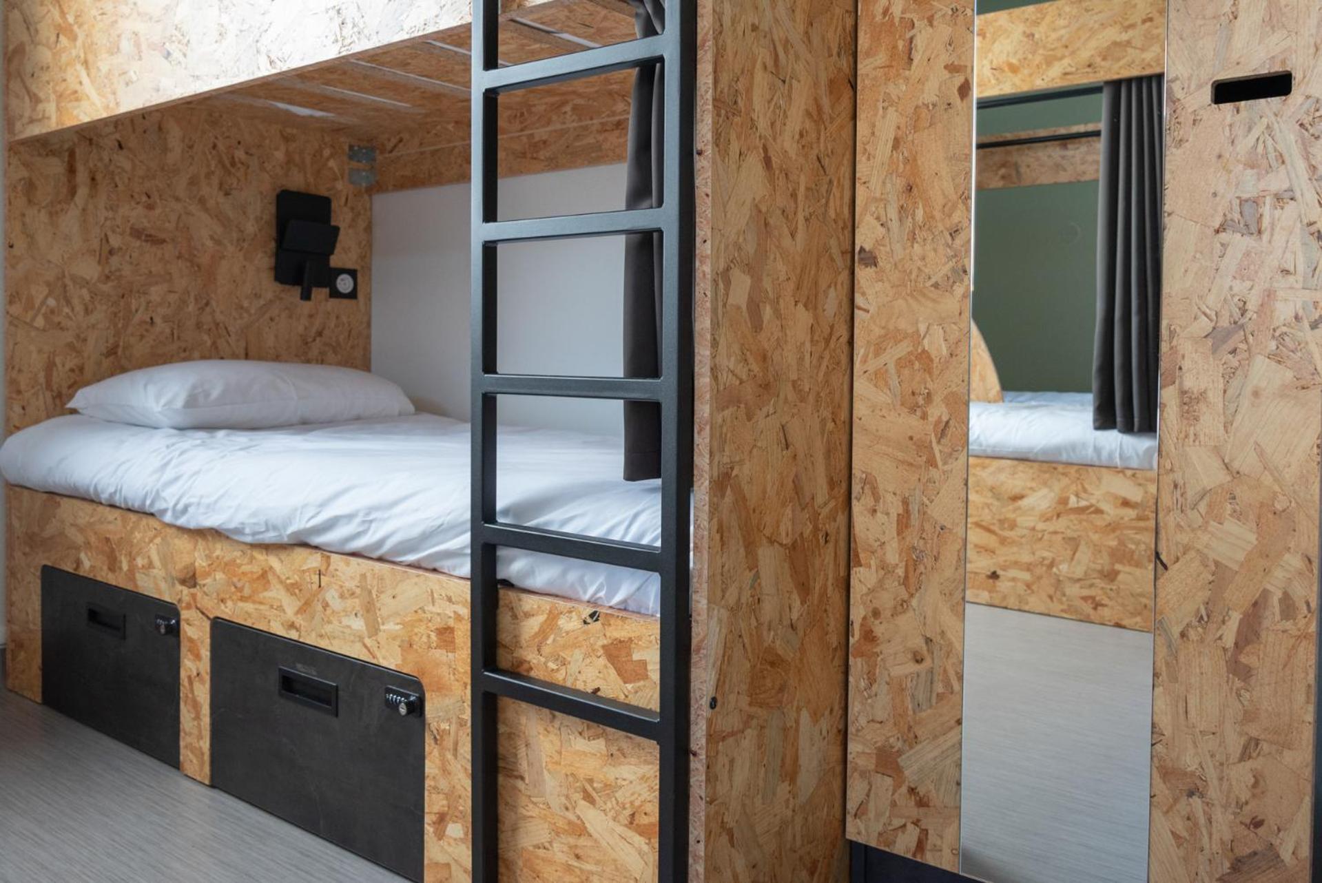 Auberge De Jeunesse Hi Κλερμόν Φεράν Εξωτερικό φωτογραφία