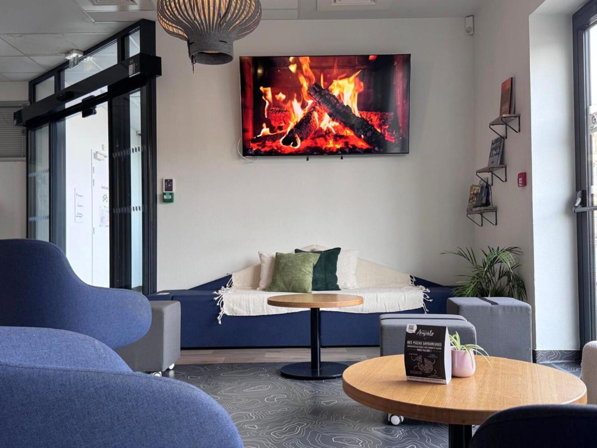 Auberge De Jeunesse Hi Κλερμόν Φεράν Εξωτερικό φωτογραφία
